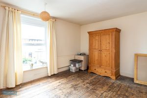 Bedroom- click for photo gallery